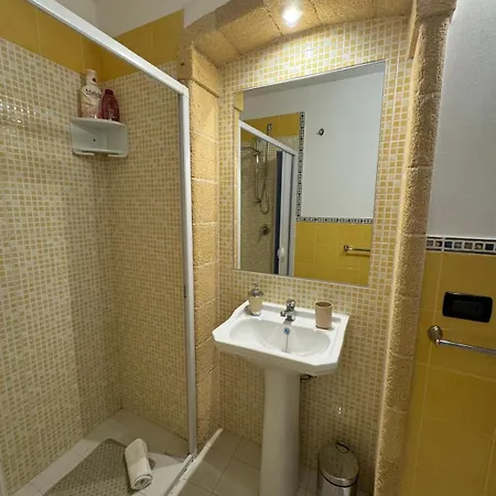 Guest house Agghiorna E Scura