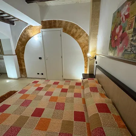 Agghiorna E Scura Guest house