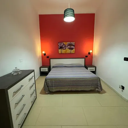Agghiorna E Scura Guest house *