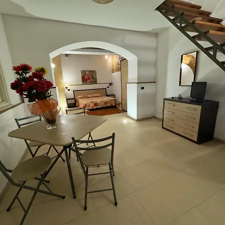 Agghiorna E Scura Guest house Trapani